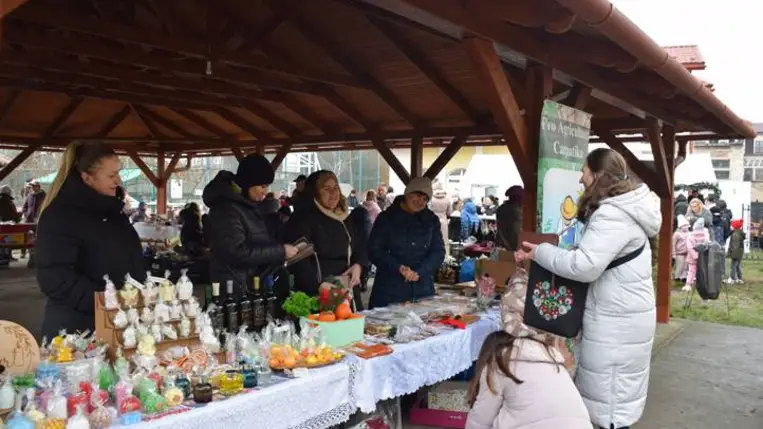 Adventi vásár Beregszászon - A Krisztus-várás mához szóló üzenete. Fotó: Kárpátinfó/ Eszenyi Gábor