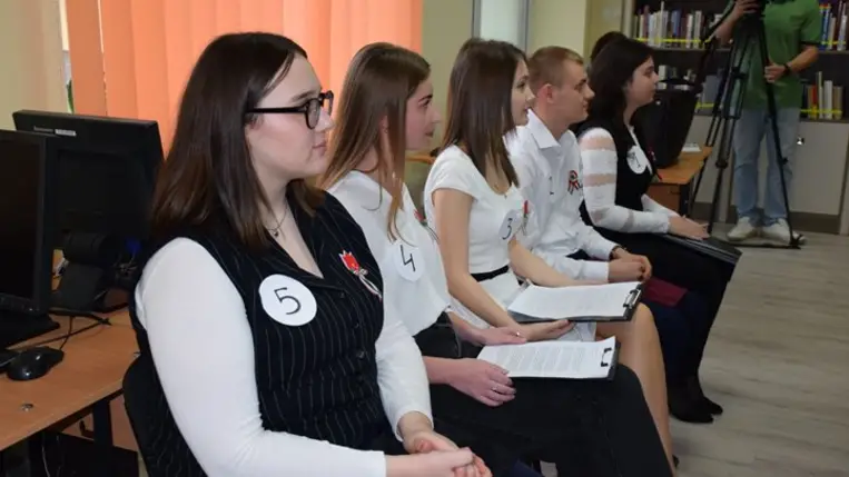 IX. Kárpátaljai Magyar Szónokverseny Beregszászban - „A boldogság titka a szabadság, a szabadság titka viszont a bátorság”. Fotó: Kárpátinfó/ Kovács Erzsébet