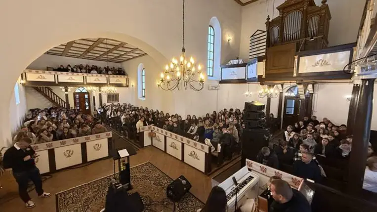 Őszi konfirmandus és ifjúsági találkozó Nagyberegen - Szolgálni fiatalként