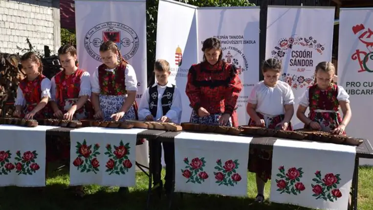 Évadnyitó és Sereglés a Nagyberegi Tájházban - Perdült a szoknya és csordult a must. Fotó: Kárpátinfó/ Marton Erzsébet