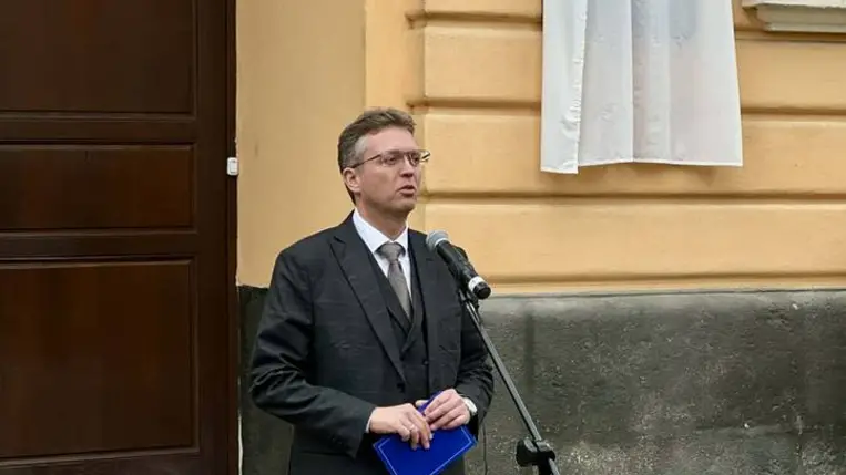A beregszászi Rákóczi Egyetem névtáblaavatóján - Jövőépítés – tudással, hittel, közösséggel