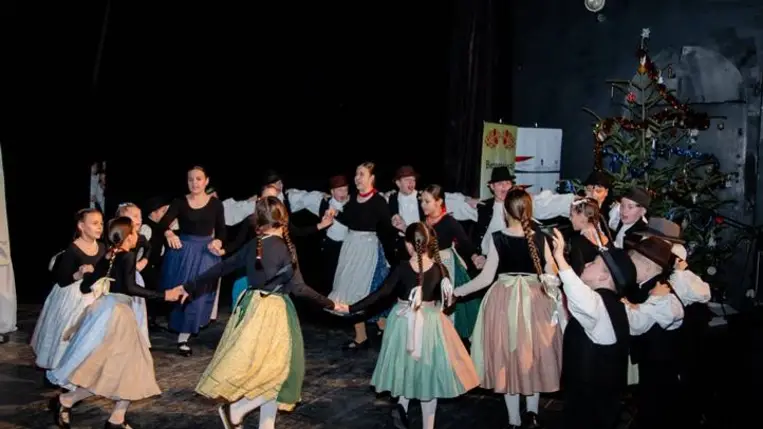 Ünnepi gálakoncerttel zárták az évet a Beregszászi Rezeda Folkműhely növendékei