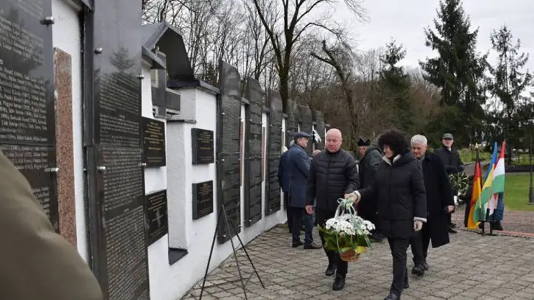 Megemlékezés Szolyván - Sorstragédia, gyász, megbékélés