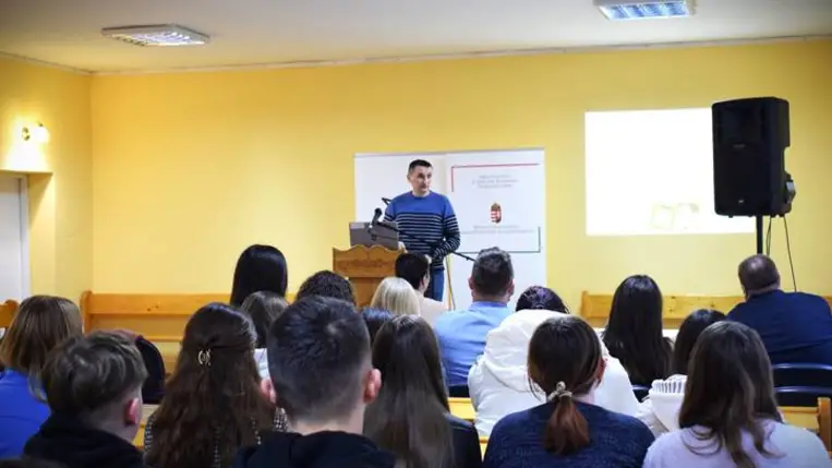 Összekötni a tudást és a közösséget – kezdetét vette a XIV. Kárpátaljai Vándoregyetem