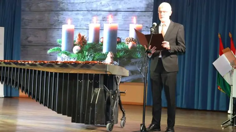 A debreceni SONUS együttes koncertje Beregszászban - A szeretetre hangolódva