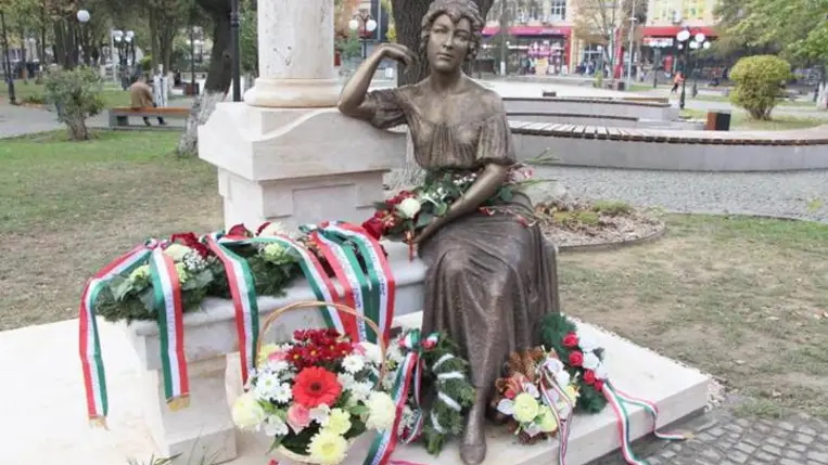 Olvasólámpa: Kárpátaljai Magyar Értéktár - Az épített örökség kiemelkedő darabjai