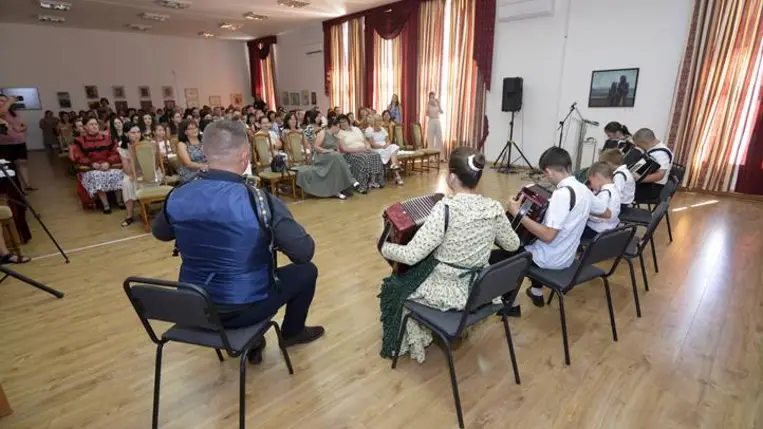 Oklevélátadással zárult a Kárpátaljai Nyári Kölcsey Pedagógusakadémia - Új ismeretek szerzése és tapasztalatcsere