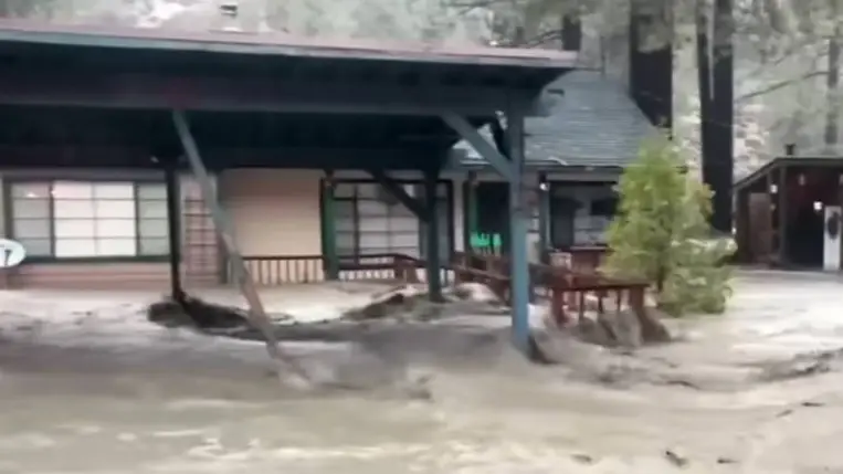 Karácsonyi özönvíz Kaliforniában