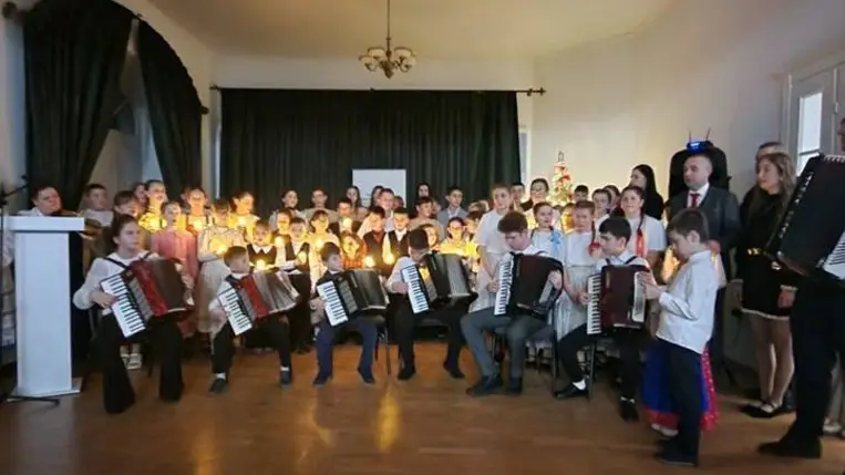 Karácsonyi koncertek a Tulipán Tanoda alapfokú művészeti iskoláiban