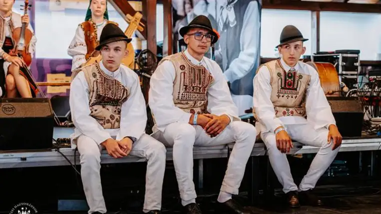 Színes programkavalkád a népművészet jegyében - A Hagyományok Háza Folkudvara Gyergyóban. Fotó: Gábor Levente, Erdélyi Hagyományok Háza