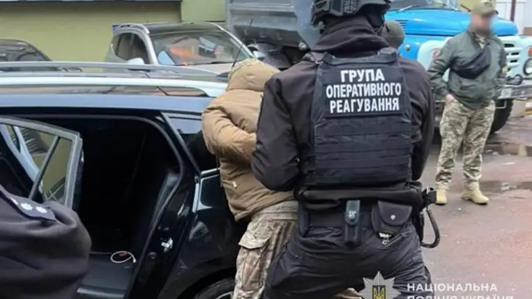 Ternopilban katonákból álló bandát vettek őrizetbe, amely embereket ejtett foglyul, kínozott meg és fosztott ki