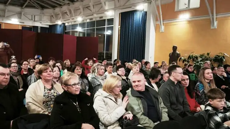 A debreceni SONUS együttes koncertje Beregszászban - A szeretetre hangolódva