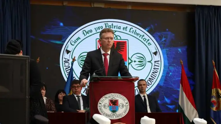 A Rákóczi Egyetem új szimbólumainak avatóünnepségén - Megmaradásunk, a magyar jövő szigete