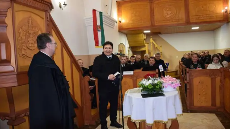 Hálaadás Tiszakeresztúrban húsz év áldásaiért - Hűség, összefogás, jövőépítés