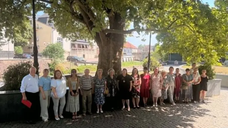 Győrffy Mária előtt tisztelgett a Kárpátaljai Rózsahölgyek Társasága - Rózsába zárt emlékezet
