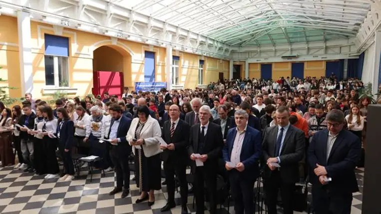 Költészetnapi ünnep Beregszászban - A vers szabaddá tesz