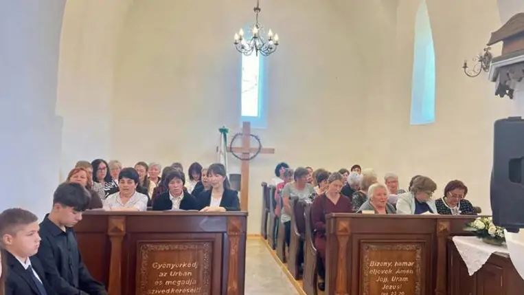 Nőszövetségi csendesdélután Jánosiban - Példamutatás, képmutatás nélküli hit
