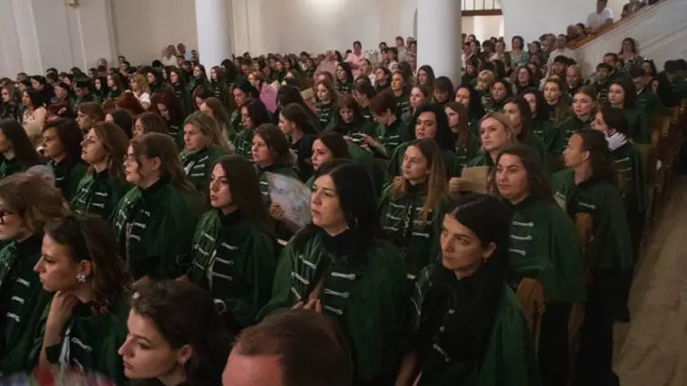 Diplomaátadó a II. Rákóczi Ferenc Kárpátaljai Magyar Egyetemen - A tudás a jövő záloga. Fotó: Kurmay Anita