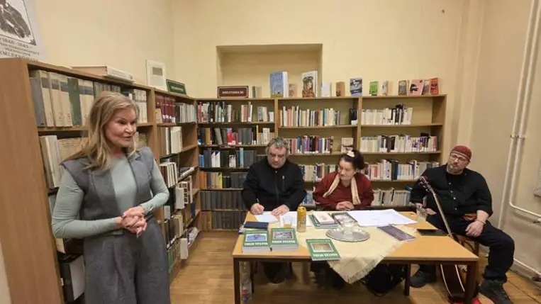 A Magyar Múzsa Baráti Társaság találkozóján - A trúbadurok esete Esővárosban