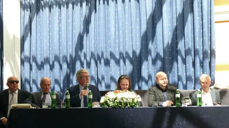 A KMKSZ tisztújító közgyűlésén: újraválasztották Brenzovics Lászlót - Hűség, kitartás, szolidaritás