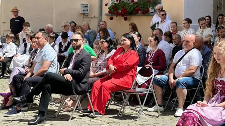 A nemzetek közötti egyetértés és a kulturális sokszínűség napja Ungváron - „A nemzeti kisebbségek egy ország kulturális gazdagságának őrzői”