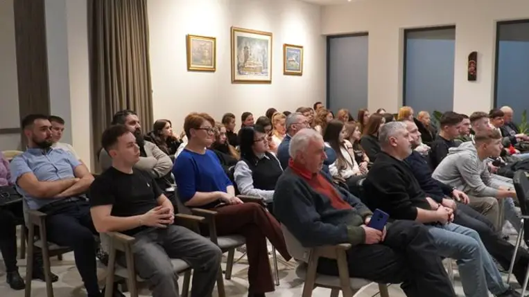 Fockter Zoltán előadása az űrkutatásról az Ortutay Központban - Barangolás a csillagok között