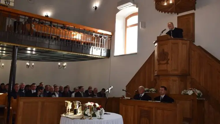 Menyhárt Istvánt iktatták be Dercen lelkipásztorává - Pásztor és nyáj egymásra talált