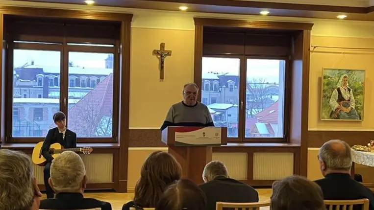 A magyar kultúra napja a Pásztor Ferenc Közösségi és Zarándokházban - Erfán Ferenc kiállítással ünnepelt a BKÉSZ