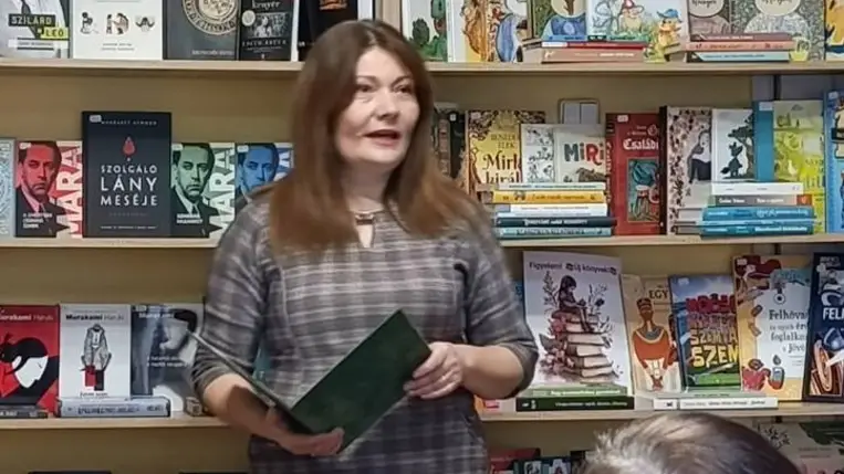 Sikeres pályázat a Márai Programban - Új könyvekkel gazdagodtak Kárpátalja magyar könyvtárai