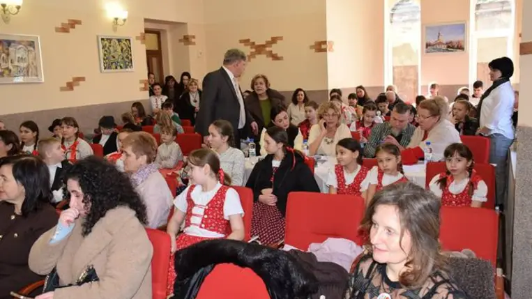 „Pacsirta” magyar népdaléneklési verseny Beregszászban - A dal nemzedékeket és népeket köt össze