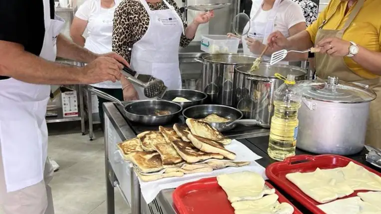 Egy nemzetközi pályázat kárpátaljai tapasztalatai  - Határon átnyúló kézműves és gasztronómiai örökség