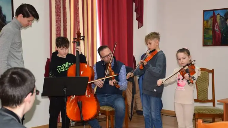 Szakmódszertani képzés Beregszászban a HHHK szervezésében - A népzene élő örökség