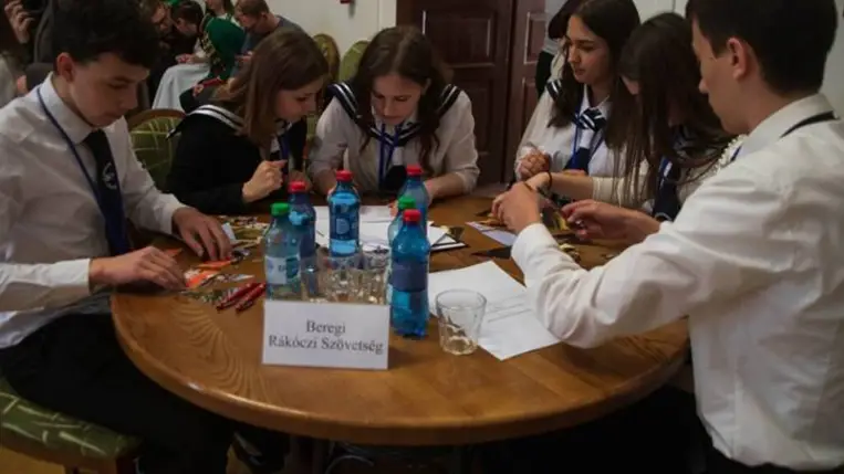 Rákóczi szelleme él a kárpátaljai diákokban - „A magyar szó ma is fegyver” . Fotó: Kurmay Anita