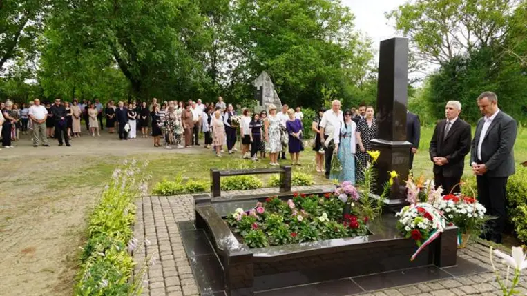 Szülőházán emléktáblát avattak dr. Soós Kálmán tiszteletére - A közösségért végzett munka maradandó