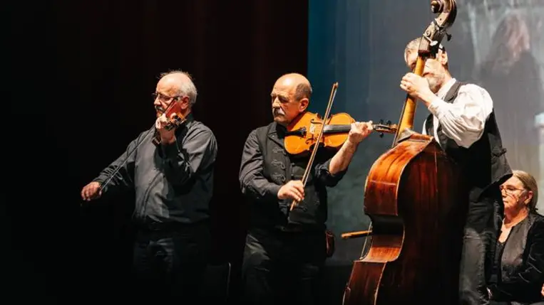 Kallós Zoltán kincsei - Emlékműsor a Kincses városban. Fotó: Erdélyi Hagyományok Háza