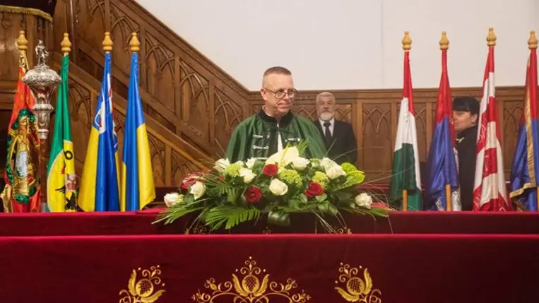 Diplomaátadó a II. Rákóczi Ferenc Kárpátaljai Magyar Egyetemen - A tudás a jövő záloga. Fotó: Kurmay Anita