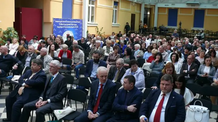 A KMKSZ tisztújító közgyűlésén: újraválasztották Brenzovics Lászlót - Hűség, kitartás, szolidaritás