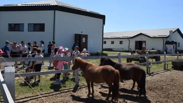Interaktív lovasbemutató Tiszacsomán - Huszár gyerek, magyar gyerek…