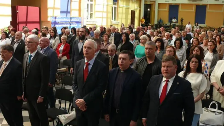 A KMKSZ tisztújító közgyűlésén: újraválasztották Brenzovics Lászlót - Hűség, kitartás, szolidaritás