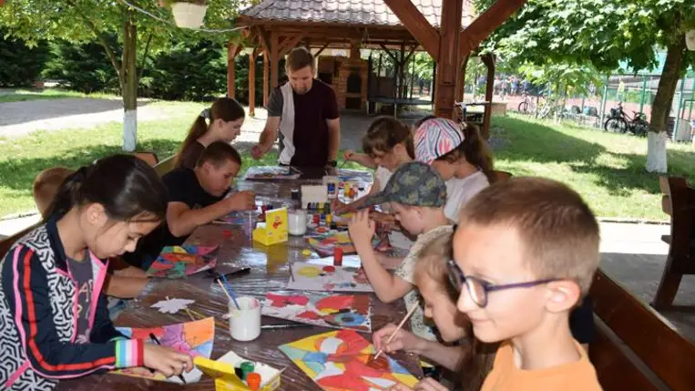 Horváth Anna alkotóhét a nagycsaládosoknál - Képzelet, önmegvalósítás, sikerélmény