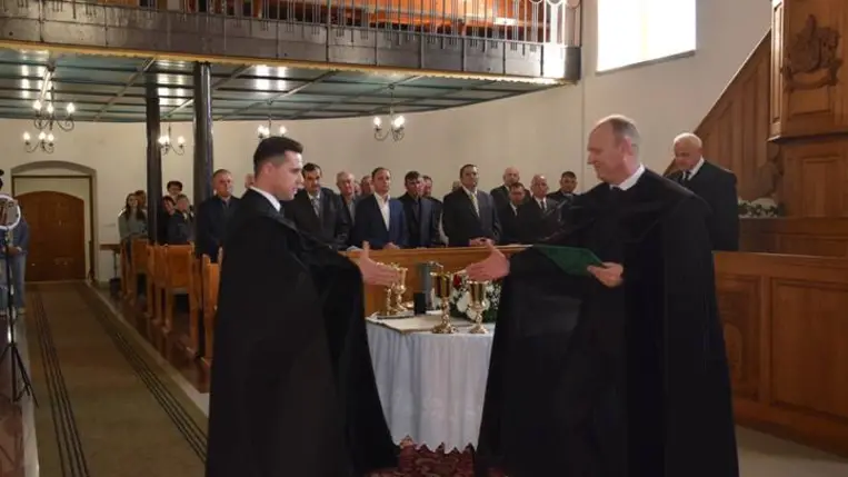 Menyhárt Istvánt iktatták be Dercen lelkipásztorává - Pásztor és nyáj egymásra talált