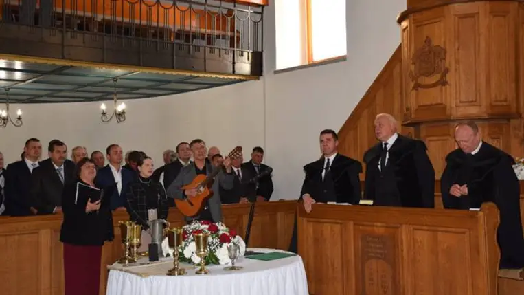 Menyhárt Istvánt iktatták be Dercen lelkipásztorává - Pásztor és nyáj egymásra talált