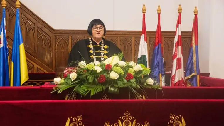 Diplomaátadó a II. Rákóczi Ferenc Kárpátaljai Magyar Egyetemen - A tudás a jövő záloga. Fotó: Kurmay Anita