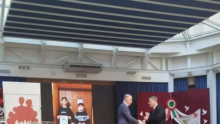 A KMNE alkotói pályázatának díjátadó ünnepségén - Tisztelet a bátraknak