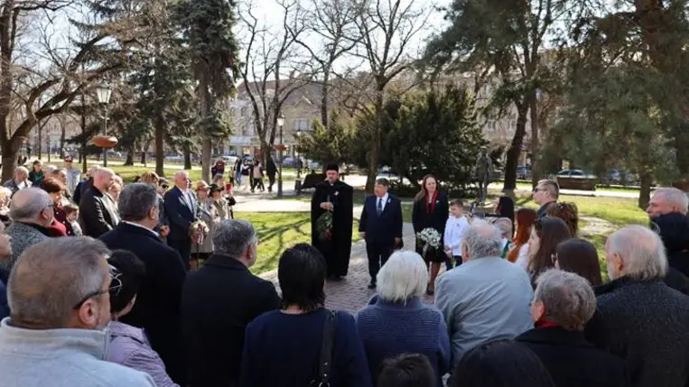 Megemlékezés Ungváron a Petőfi-szobornál - „Legyen béke, szabadság és egyetértés!”