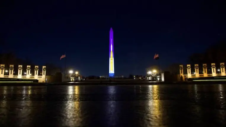 Washingtonban óriás fényjátékkal kezdődött el az Egyesült Államok 250 éves fennállásának hivatalos ünnepségsorozata (Fotó: AFP)