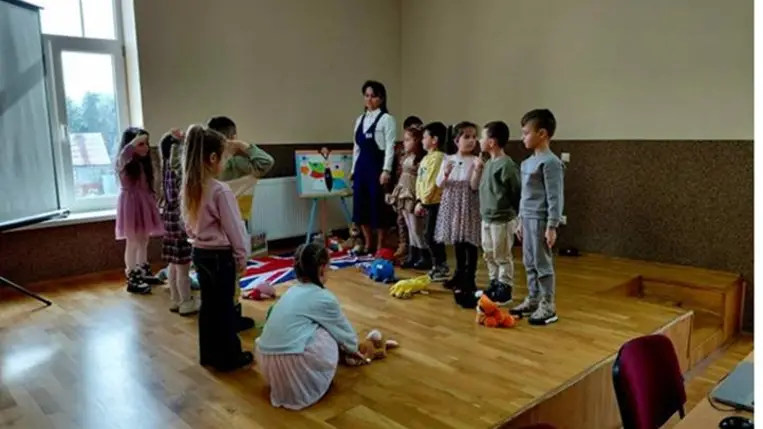 Módszertani szeminárium – tréning a magyar tannyelvű oktatási intézmények idegen nyelv tanárainak -  „A gamifikáció (játékosítás) módszerének használata az idegen nyelvek tanításában”