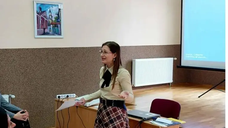 Módszertani szeminárium – tréning a magyar tannyelvű oktatási intézmények idegen nyelv tanárainak -  „A gamifikáció (játékosítás) módszerének használata az idegen nyelvek tanításában”