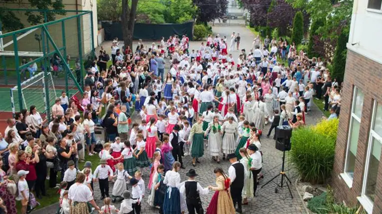 A Tulipán Tanoda Magyar Népművészeti Iskola ünnepi zárókoncertjein - Az összetartozás ereje