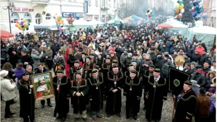 Olvasólámpa. Kárpátaljai magyar értéktár (2.) - Gazdag kulturális örökséggel büszkélkedhetünk